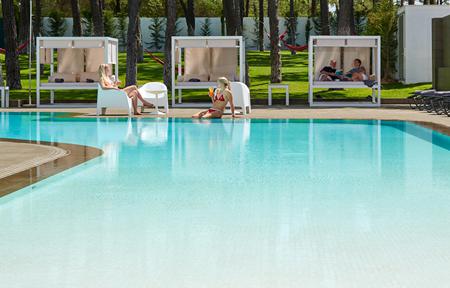 Hotel Alcazar & Spa slide 3