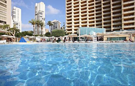 Sandos Benidorm Suites slide 2