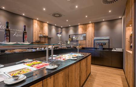 Hotel Brücke slide 4