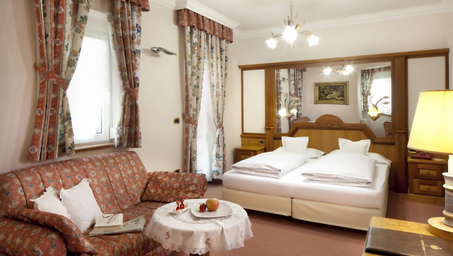 Sporthotel Arabba slide 2