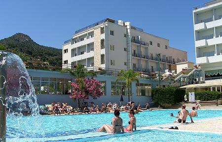 Hotel Santa Lucia Le Sabbie D'oro slide 4