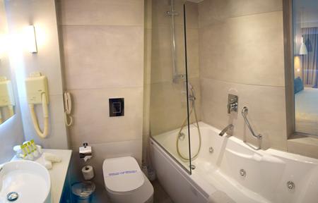 Hotel Minos Mare Beach slide 5