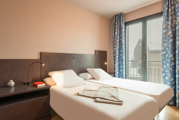 P&V Residence Pas de la Casa Alaska slide 3