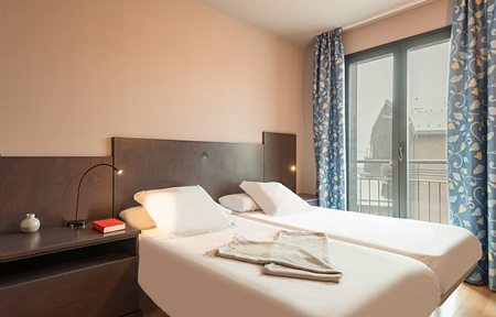 P&V Residence Pas de la Casa Alaska slide 3