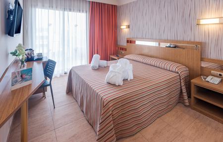 Sumus Hotel Stella & Spa slide 3