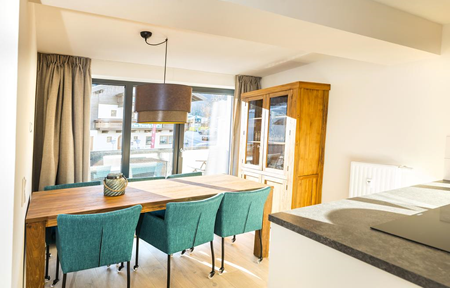 Kristall Plaza slide 4