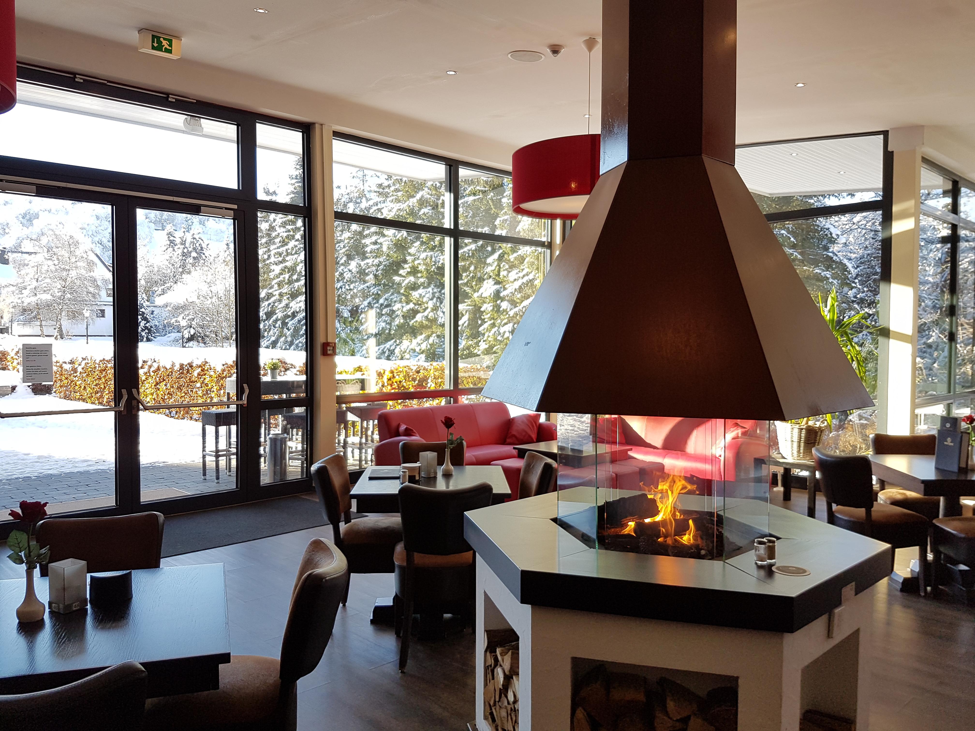 Hotel Winterberg Resort slide 2