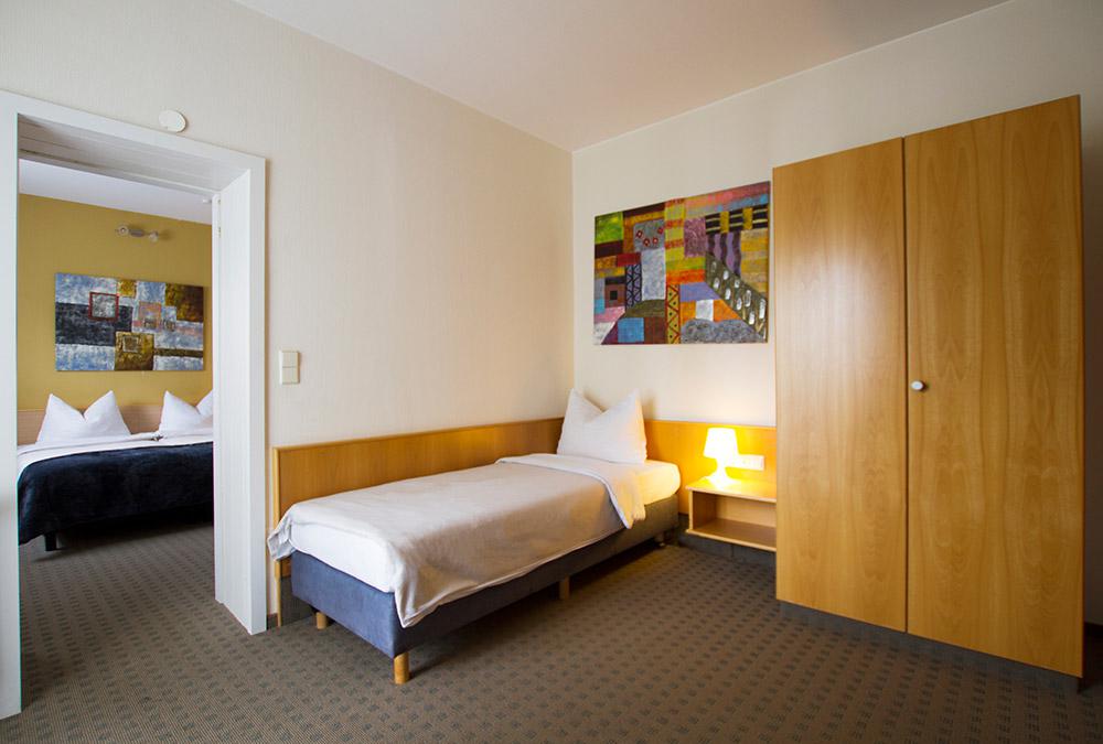 Hotel Winterberg Resort slide 4