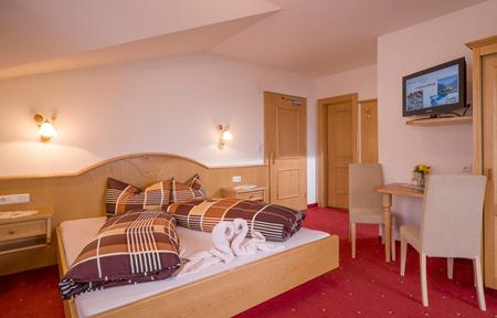 Pension Moosegg slide 3