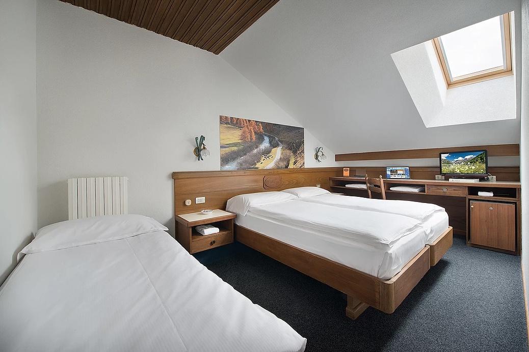 Hotel Galli's slide 4