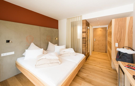 Hotel Der Löwe  slide 3