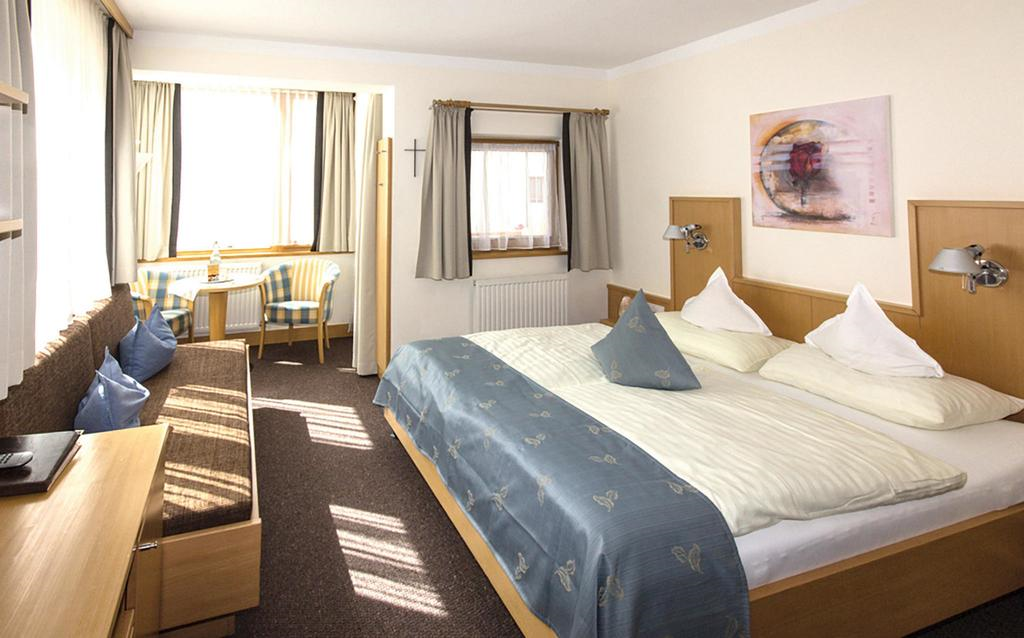 Hotel Das Vier slide 4