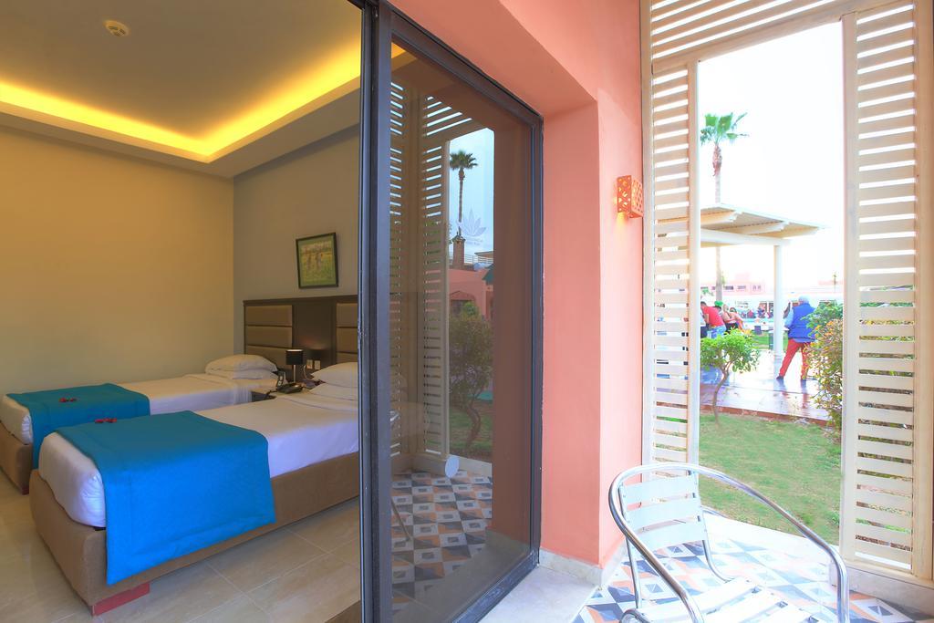 Pickalbatros Aqua Fun Club Resort slide 3