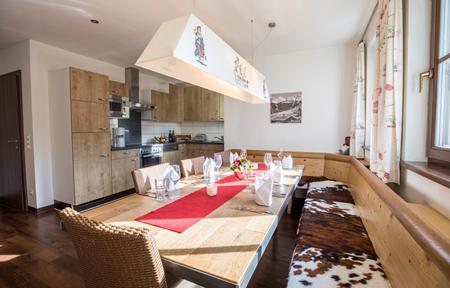 Alpenchalets Flachauer Gutshof slide 3