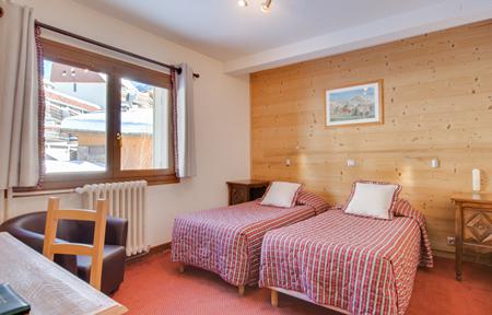 Hotel Le Castillan slide 3