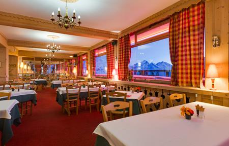 Hotel Le Castillan slide 5