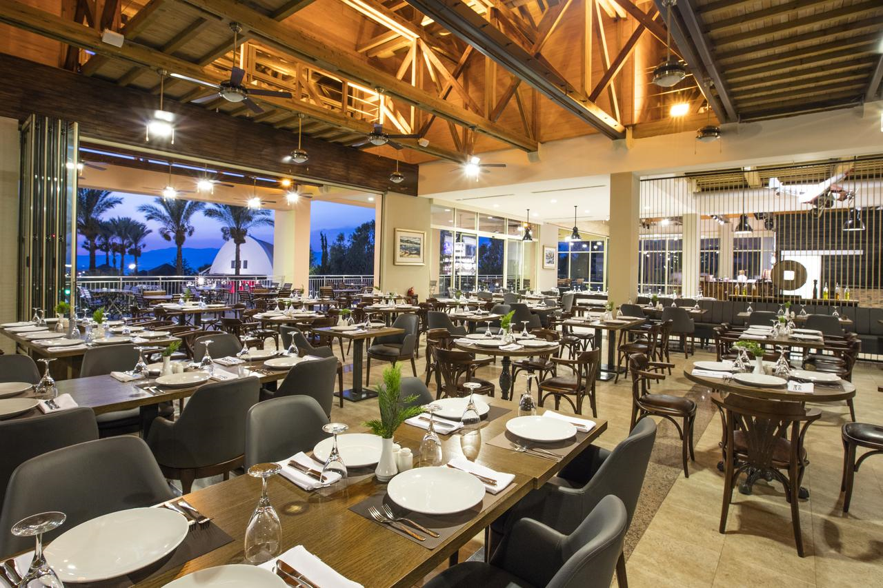 Hotel Aqua Fantasy Aquapark & Spa  slide 5