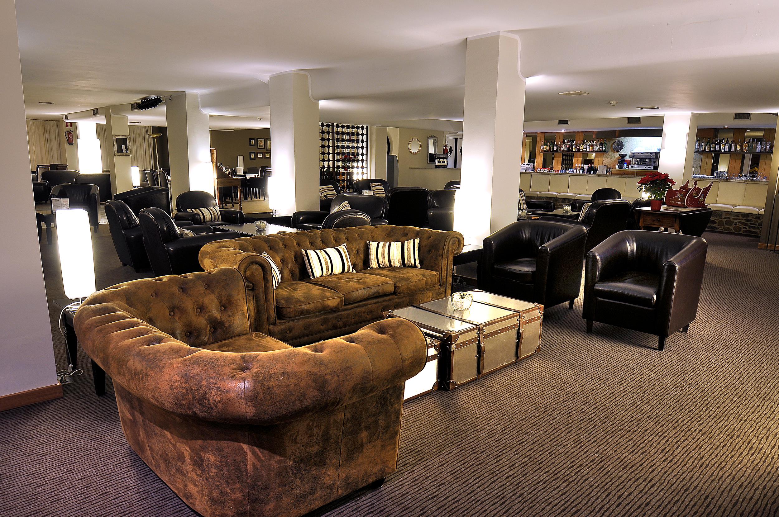 Hotel Kandahar slide 5