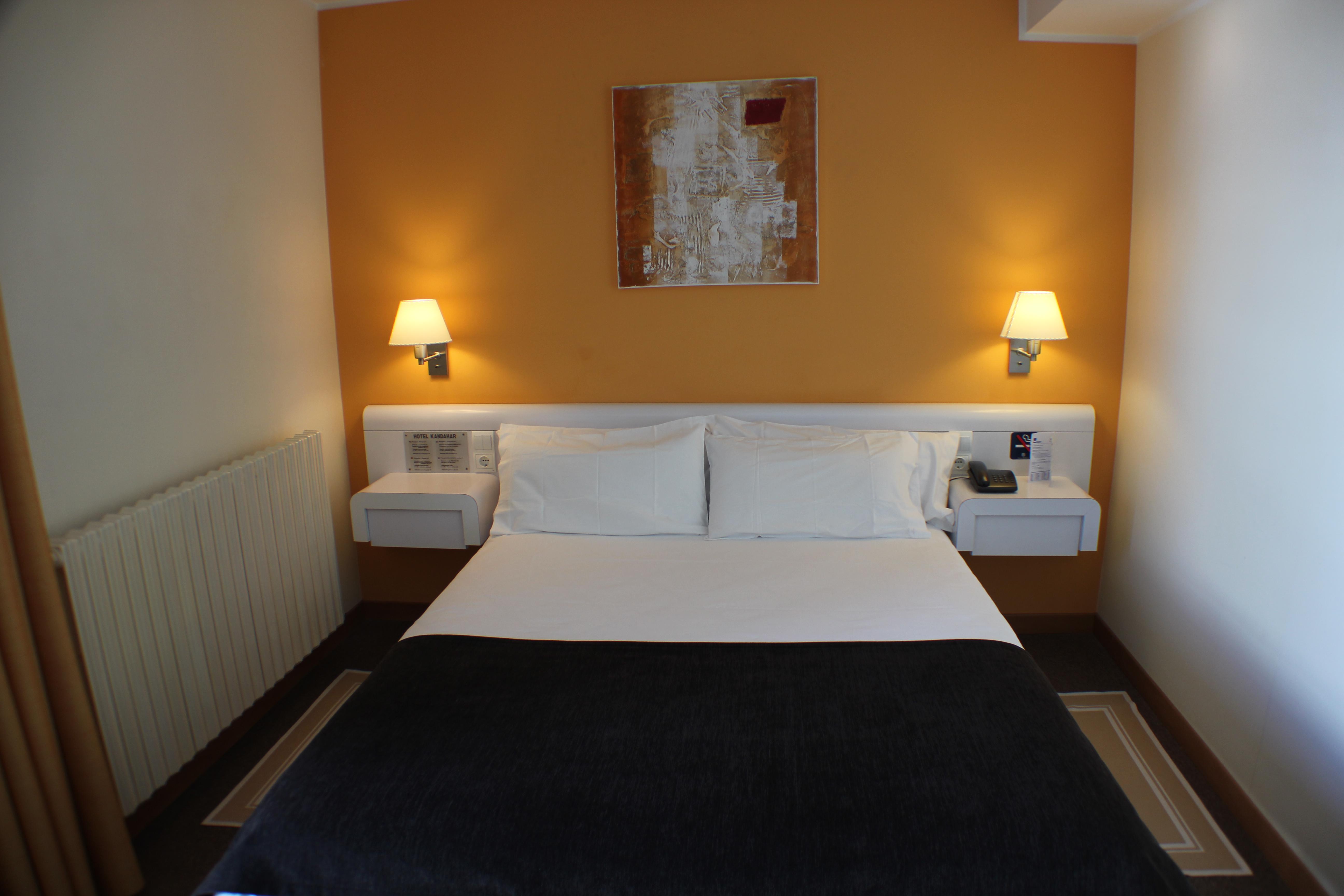 Hotel Kandahar slide 2