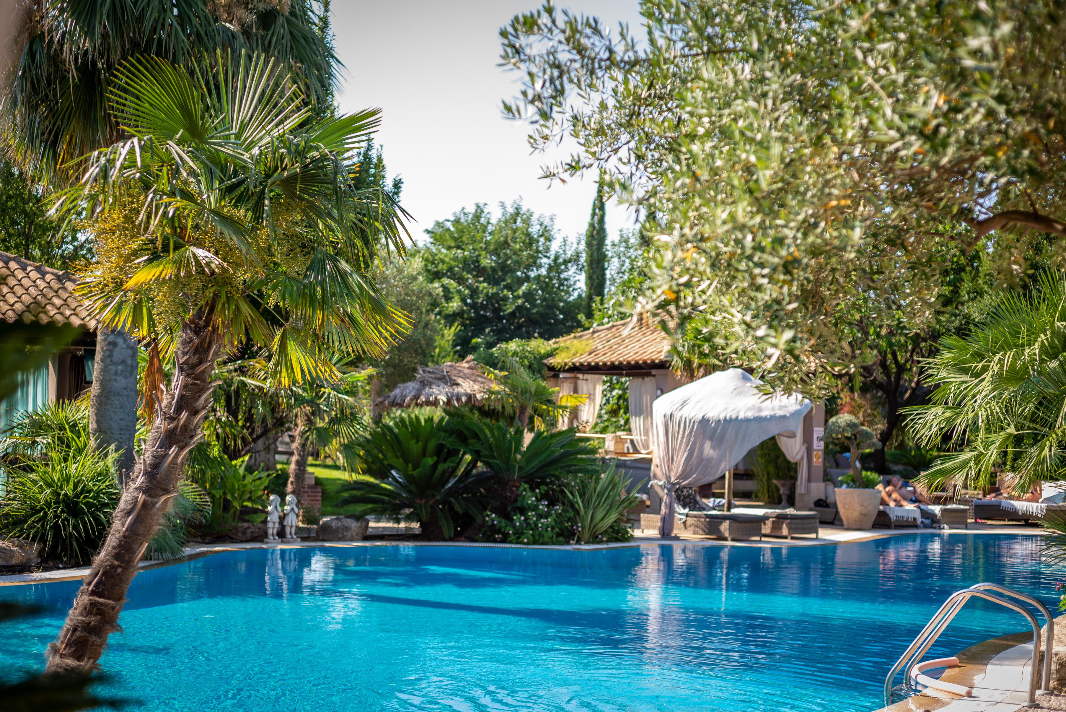 Hotel Achtis slide 4