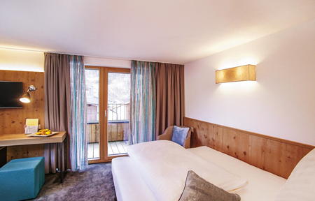 Sporthotel Piz Buin  slide 4