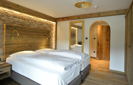 Post Seefeld Hotel & Spa slide 2