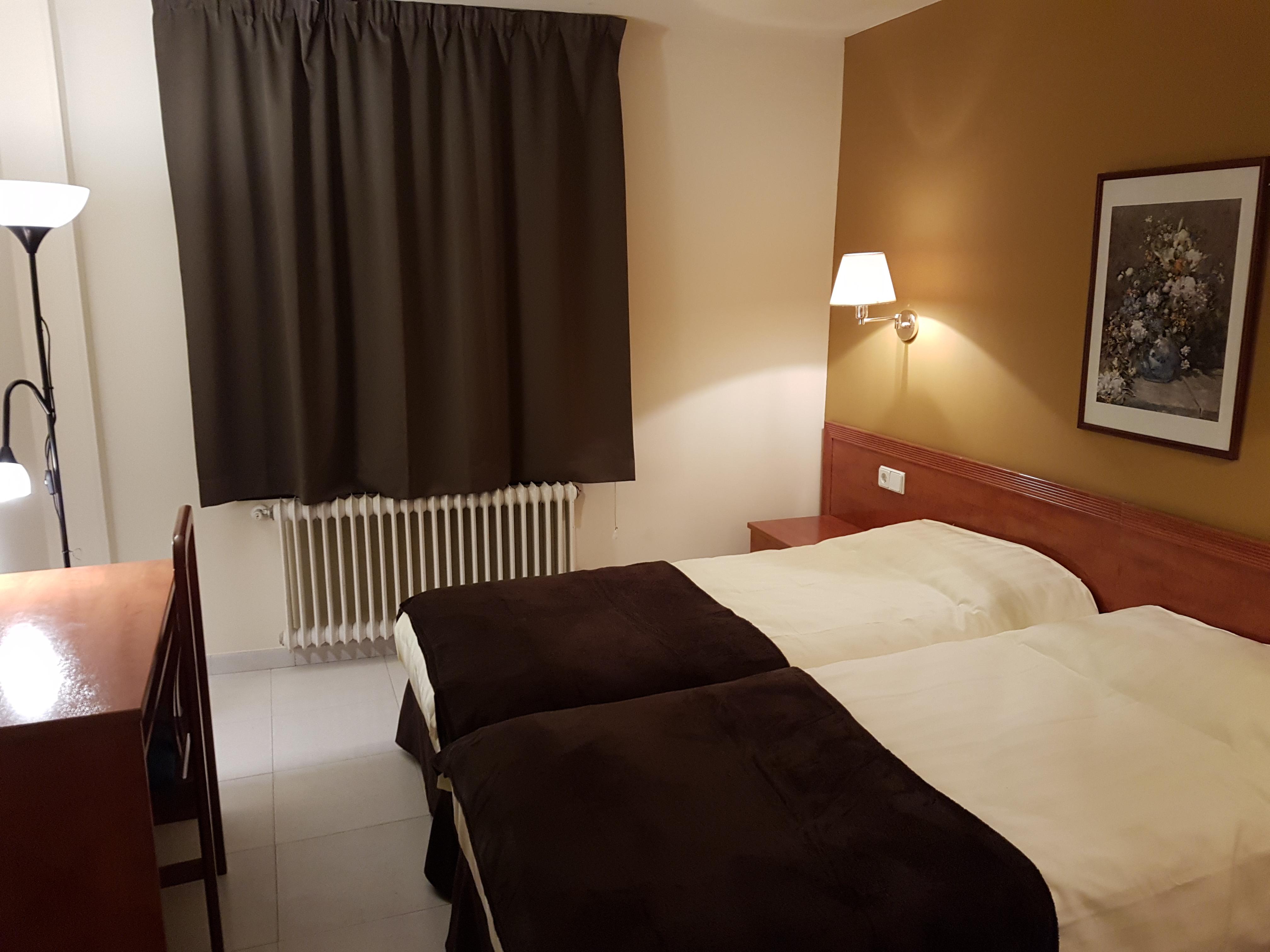 Hotel Guineu slide 5