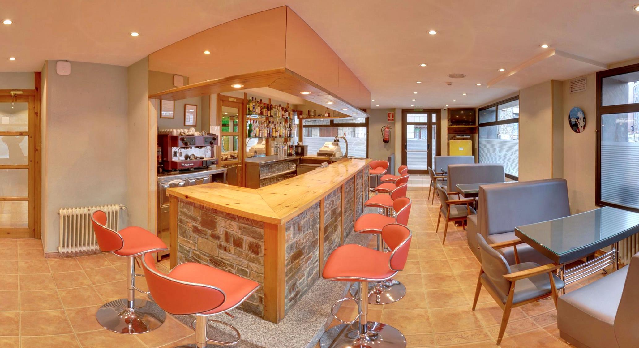 Hotel Guineu slide 3