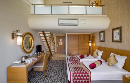 Hotel Royal Dragon  slide 4