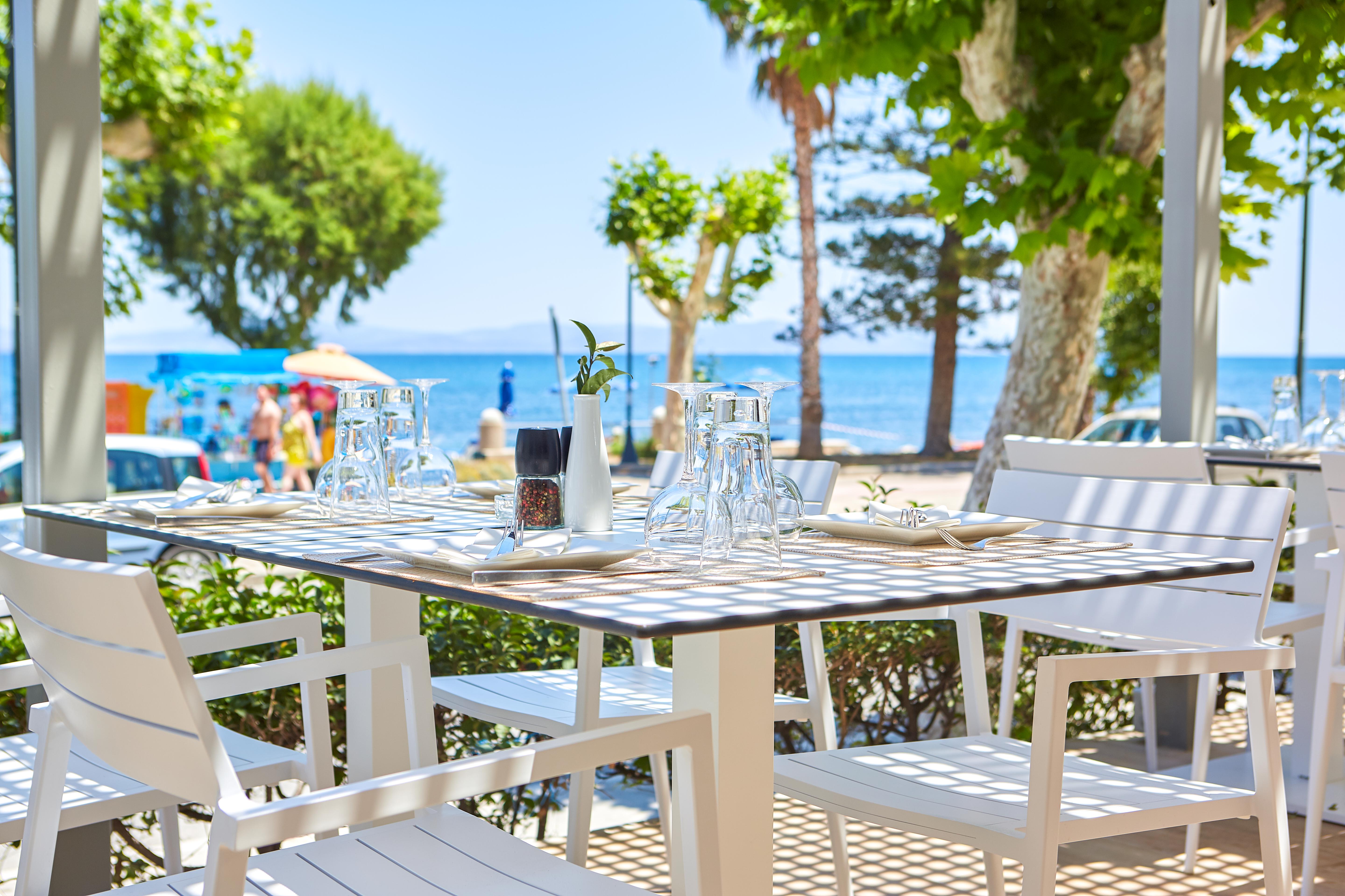 Hotel Triton slide 4