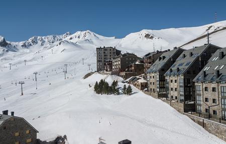 Hotel Grand Pas slide 1