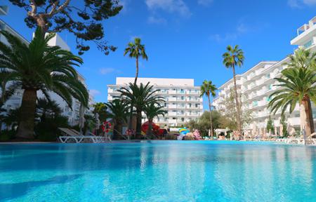 Iberostar Waves Alcudia Park slide 2