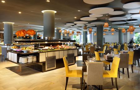 Grand Palladium White Island Resort & Spa slide 5