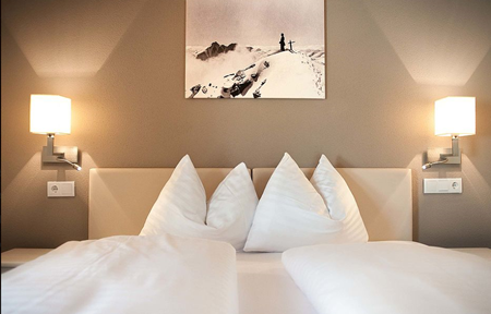 Hotel & Lejligheder Maria Alm  slide 3