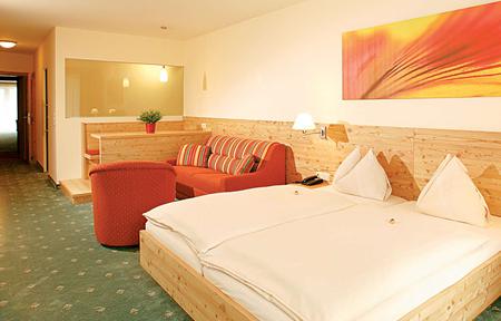 Hotel Leonhard slide 2