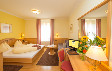 Sporthotel Lebzelter slide 2