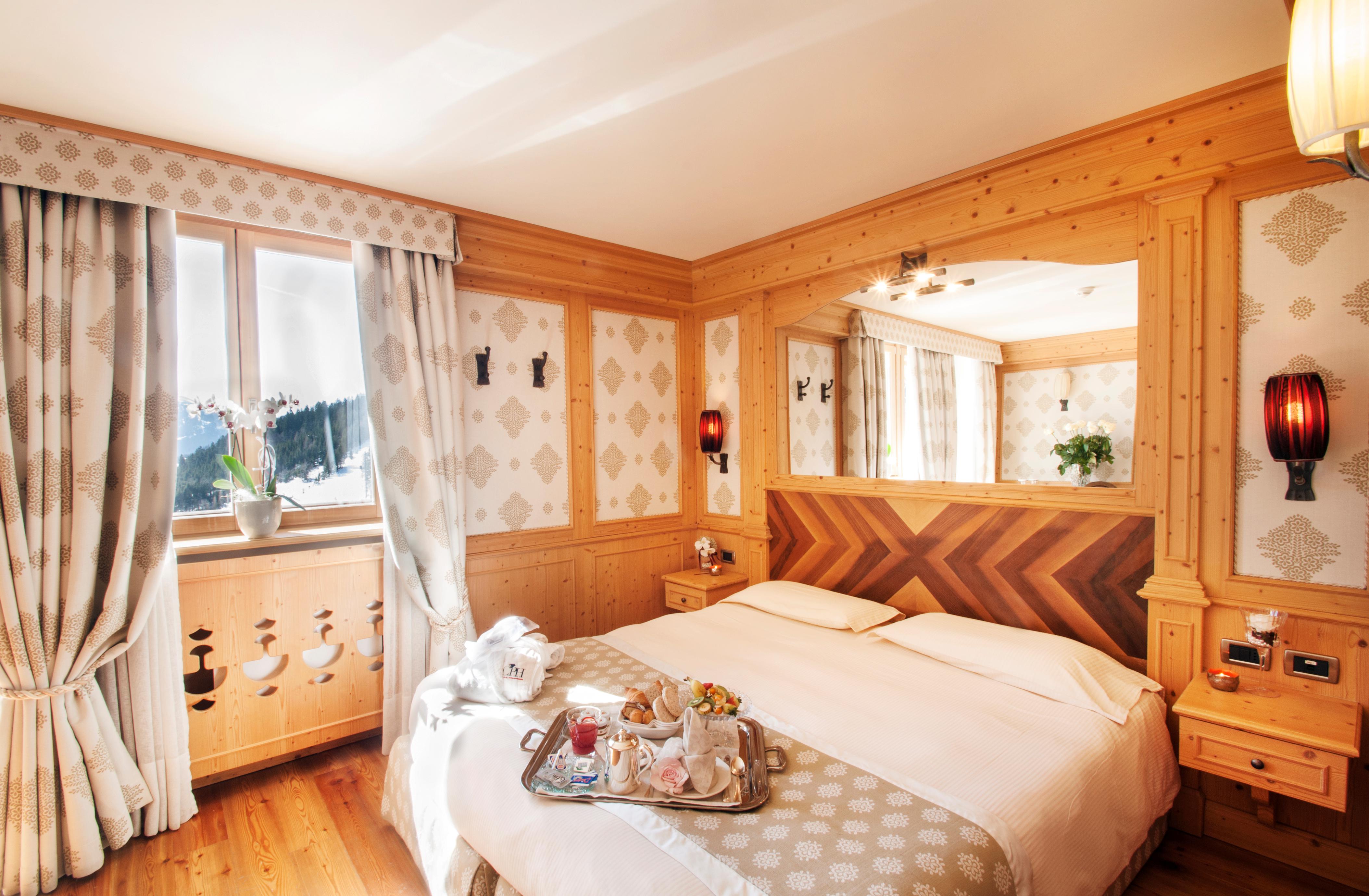 Hotel Cristal Palace slide 2