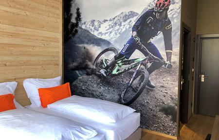 Montivas Lodge slide 3