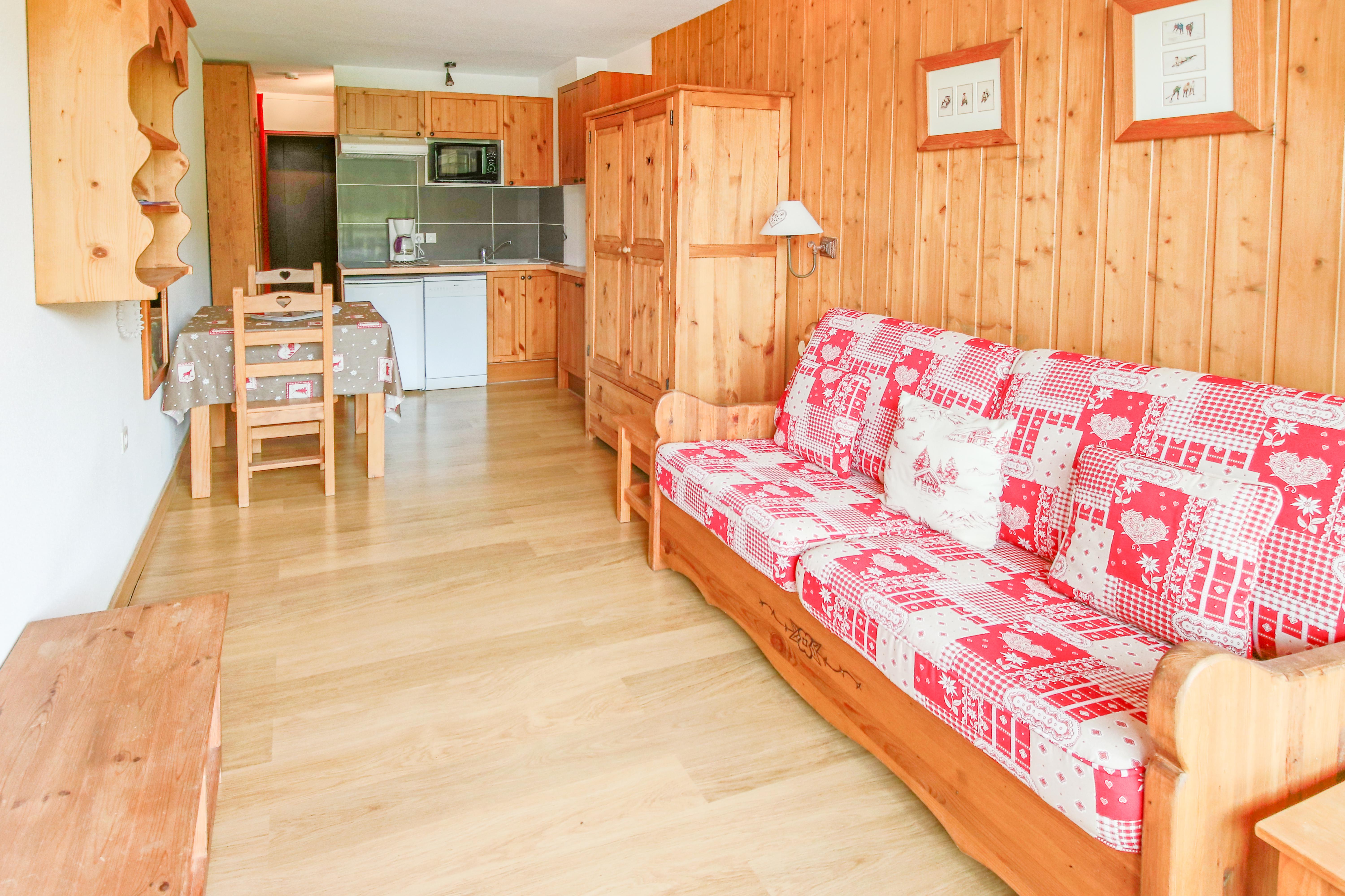 Hotel Club Chalets Margot slide 4