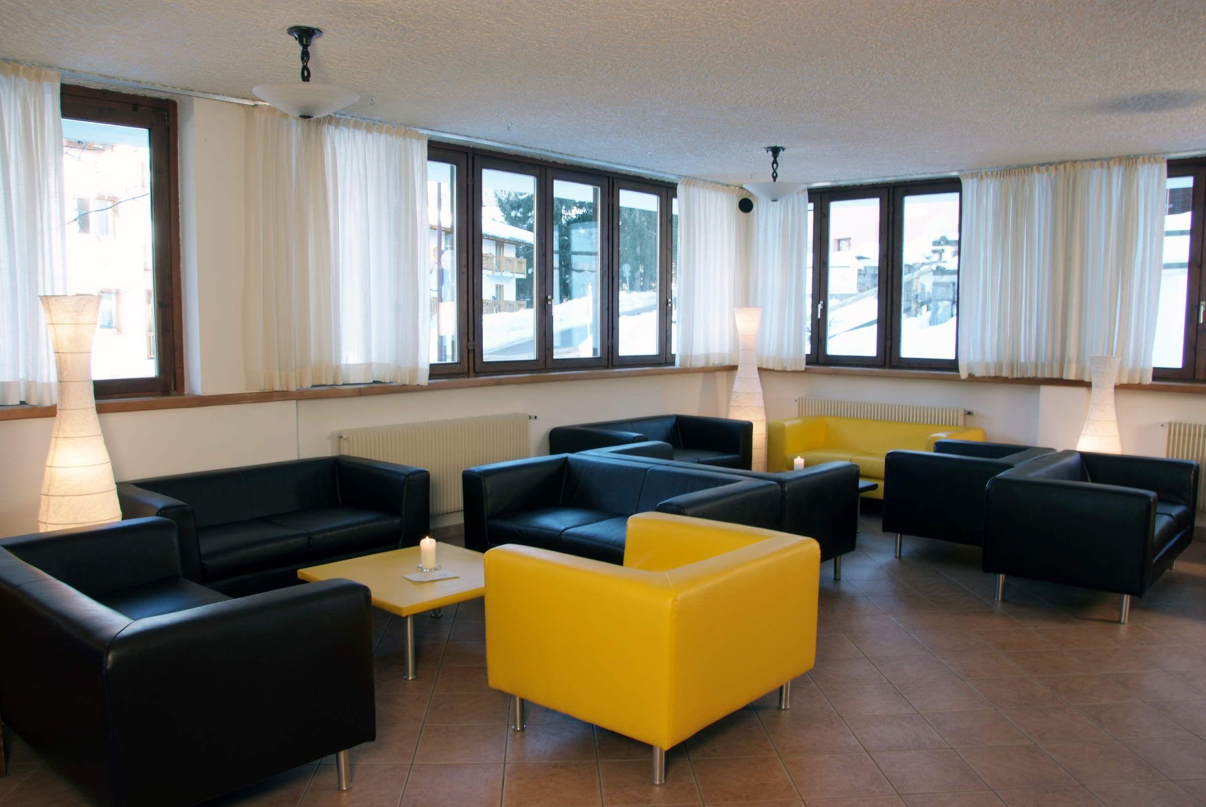 Hotel Alaska  slide 3