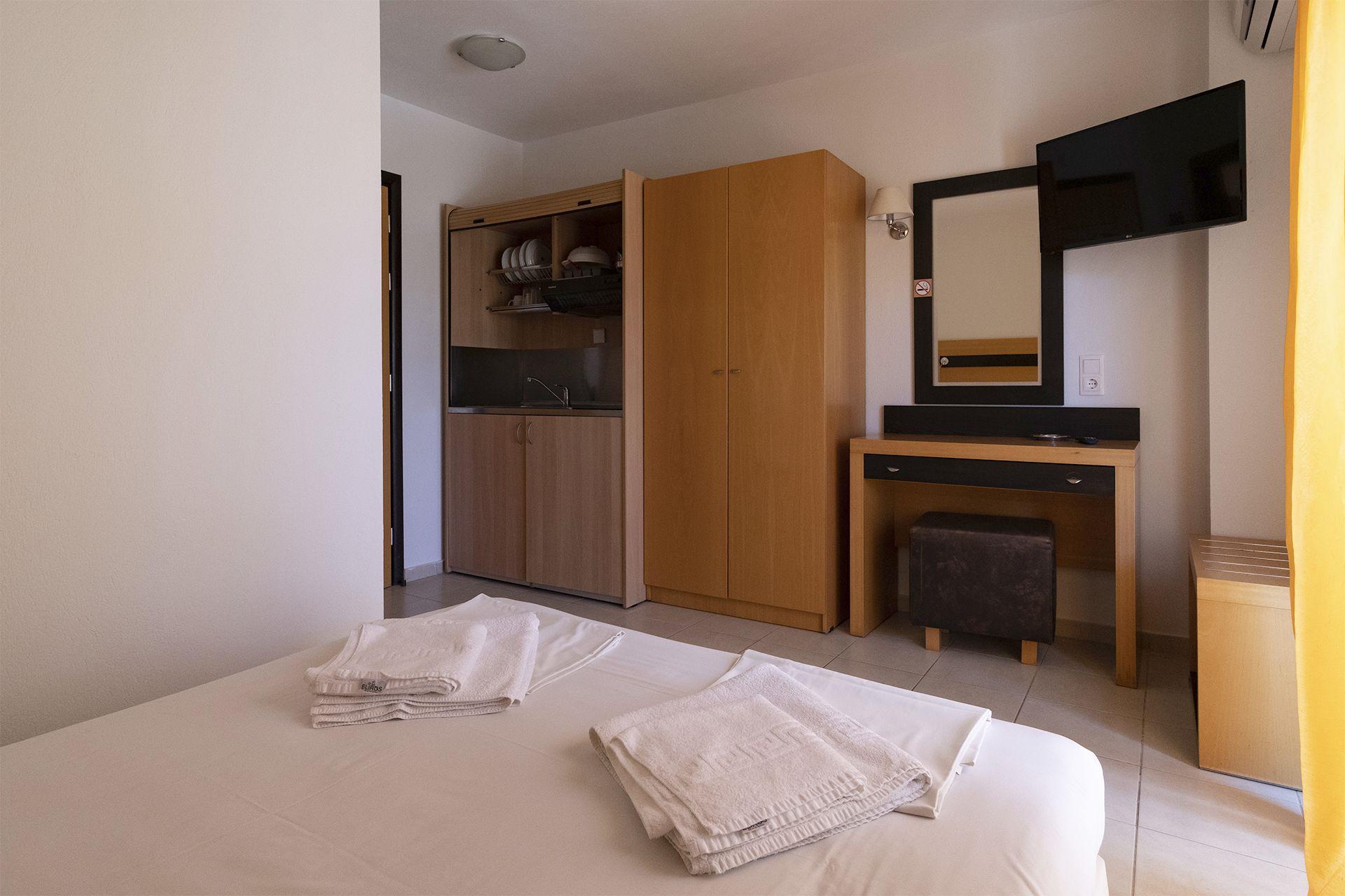 Hotel Olympia slide 4