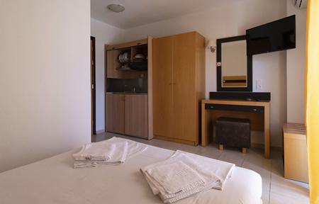 Hotel Olympia slide 4