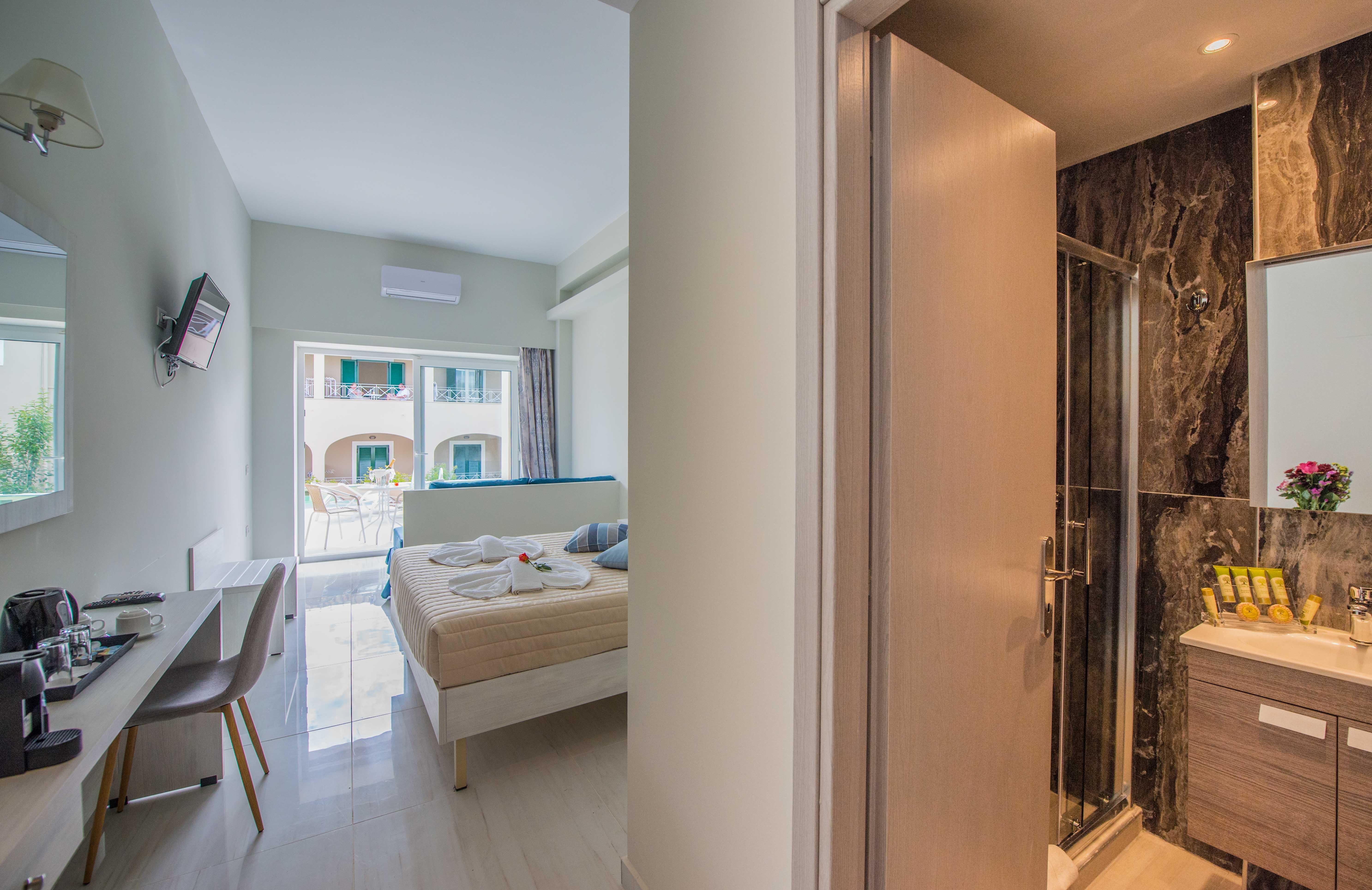 Ninos Hotel Amour Holiday Resort slide 4