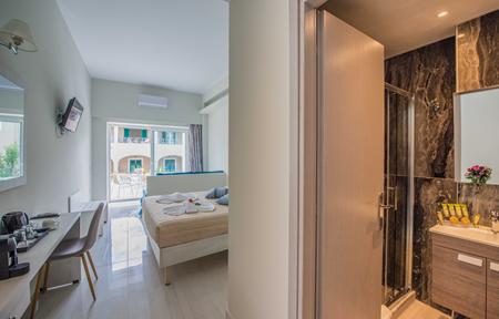 Ninos Hotel Amour Holiday Resort slide 4