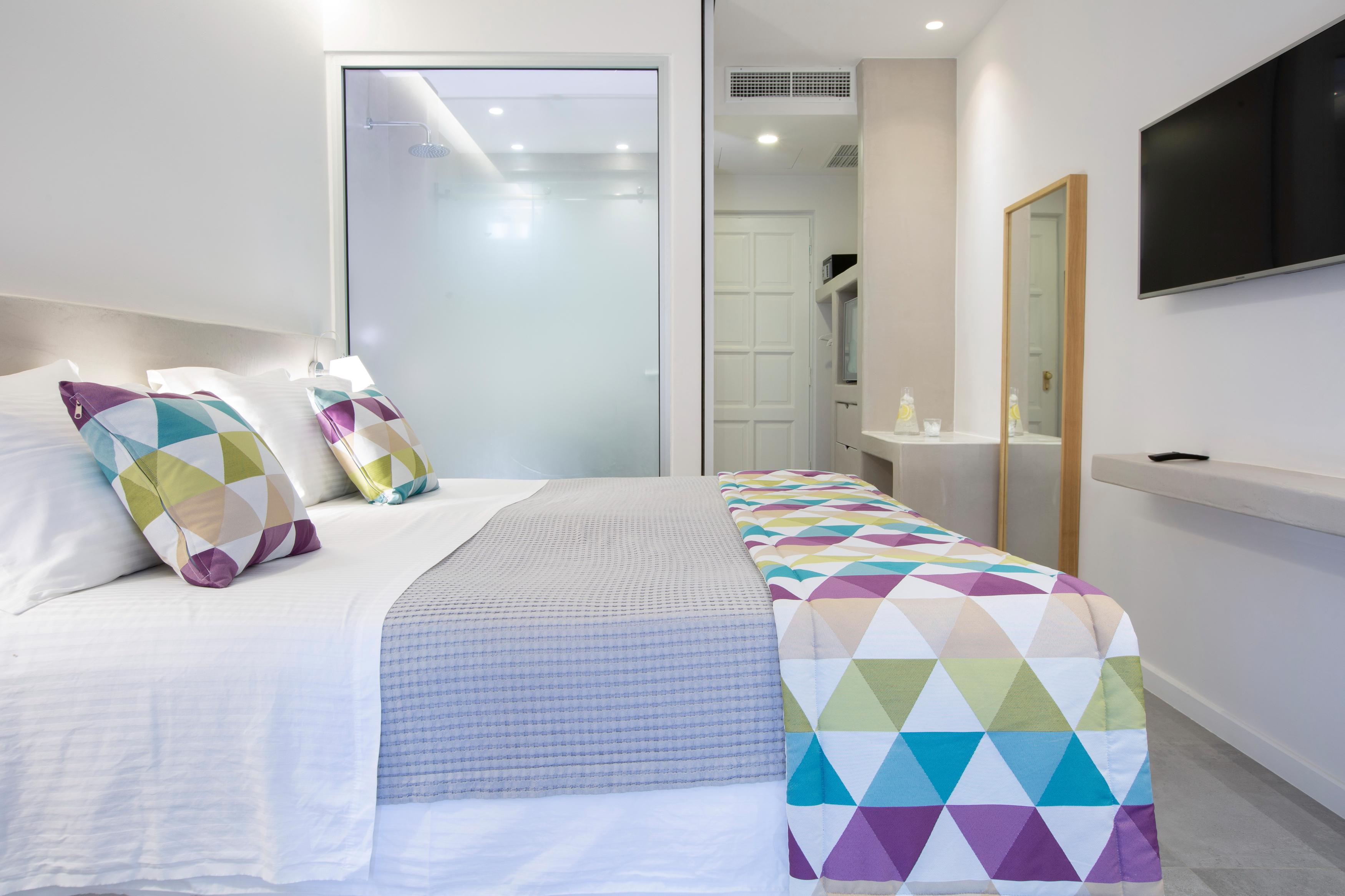 Odyssey Aparthotel  slide 4