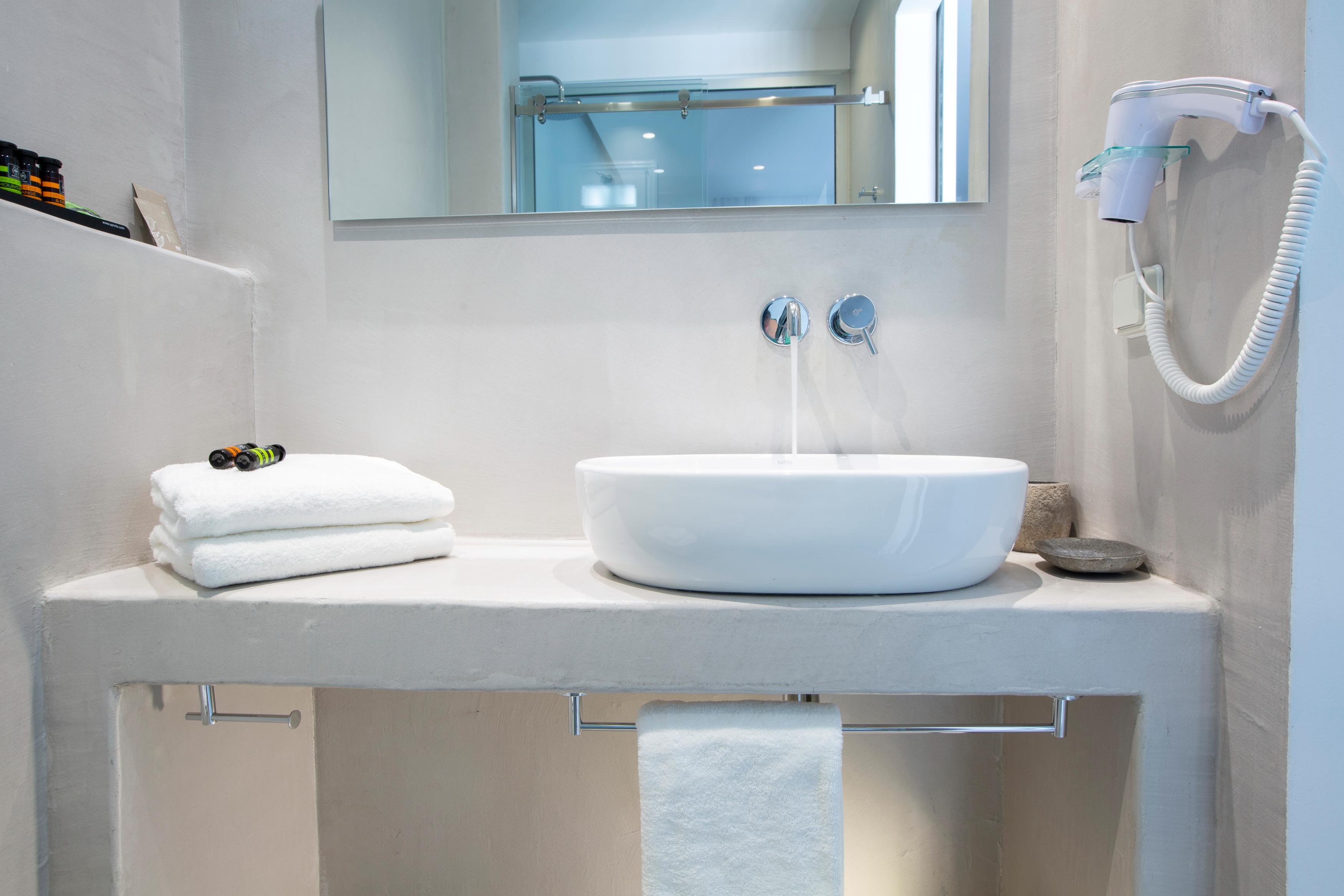 Odyssey Aparthotel  slide 5