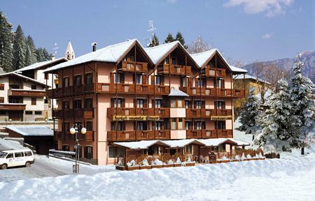 Hotel Monte Giner slide 2