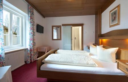 Hotel Alpen Comfort Hotel Central  slide 2