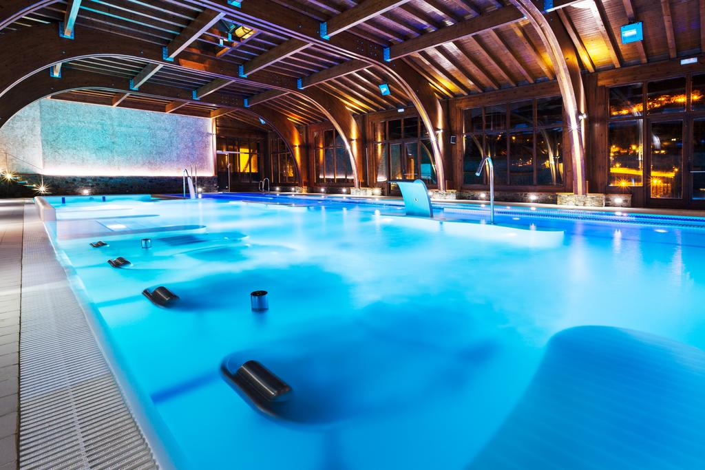 Hotel Anyos Park  slide 3