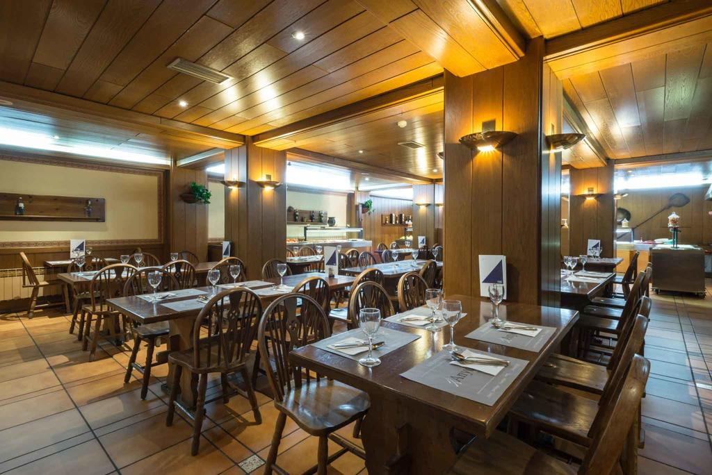 Hotel Anyos Park  slide 5